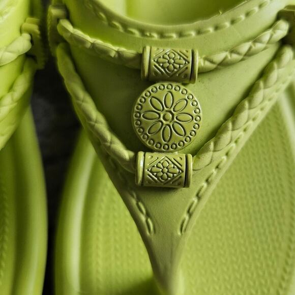 Minnetonka Sandals - Picture 4 of 5